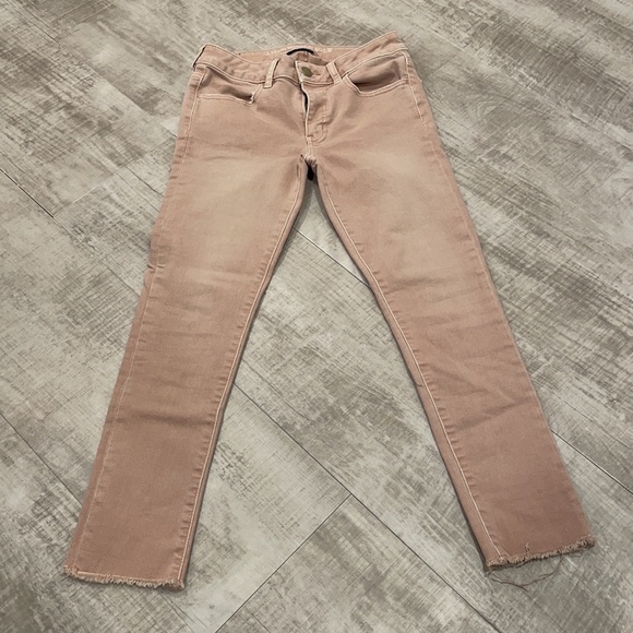 💕💕SOLD💕💕American Eagle super stretch blush pink skinny jeans - Picture 8 of 8